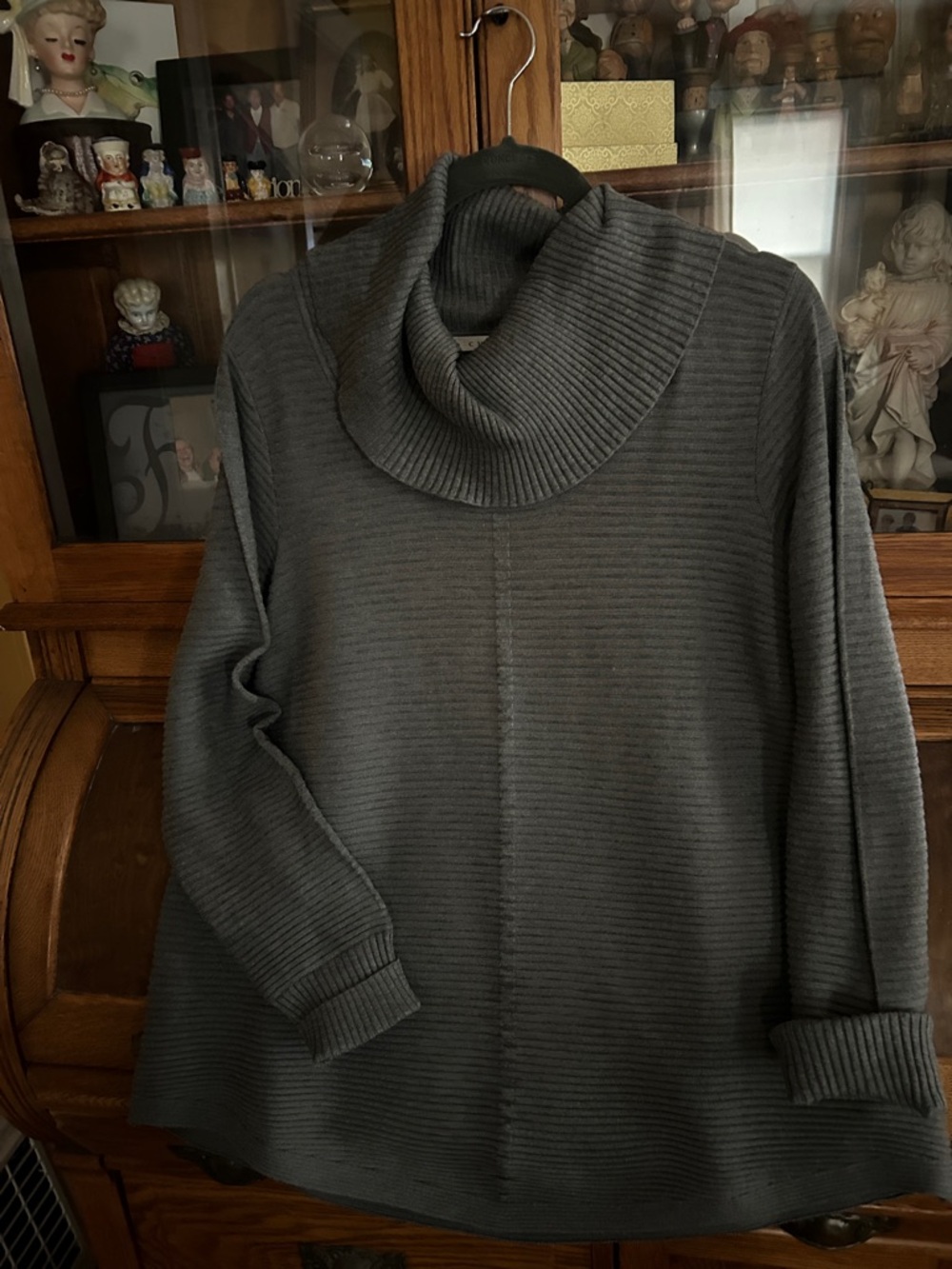 Cyrus  XL lightweight gray sweater